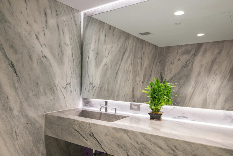 Minimal Marble Bathroom